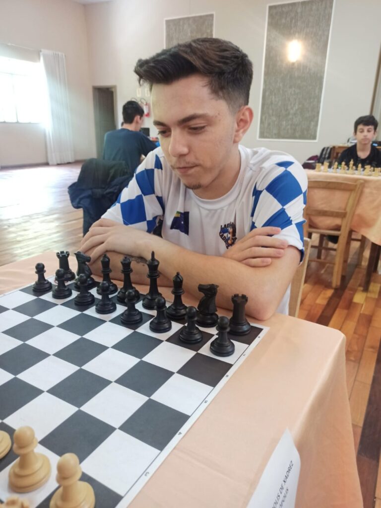 Enxadristas lageanos participam do maior torneio de Xadrez do Brasil -  EsporteSC