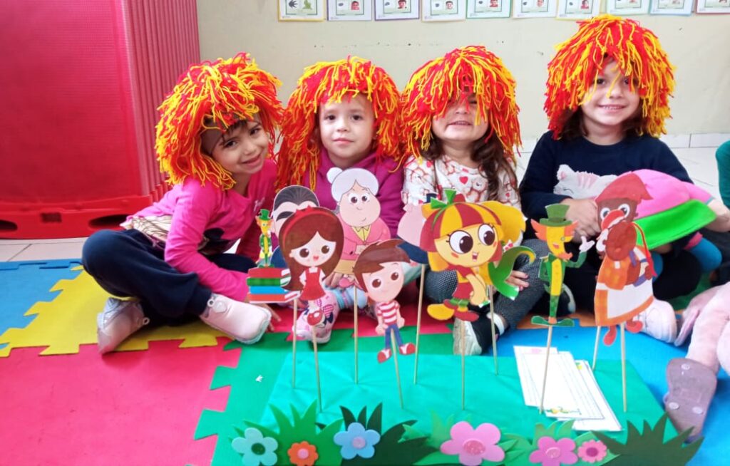 Unidades municipais de ensino realizam atividades sobre o Dia Nacional do Livro Infantil