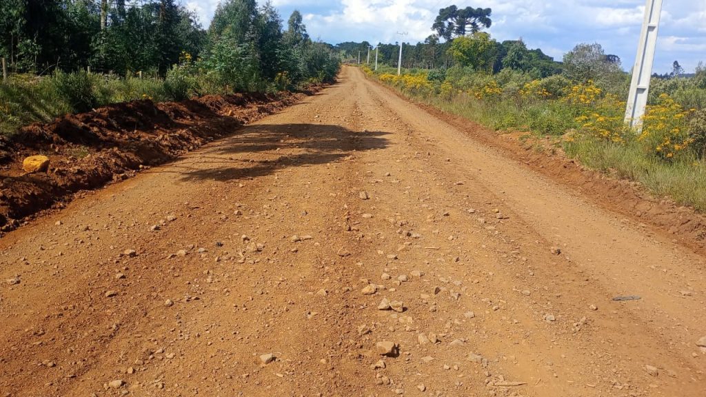 Estradas rurais de Capão Alto passam por intensos serviços de manutenção
