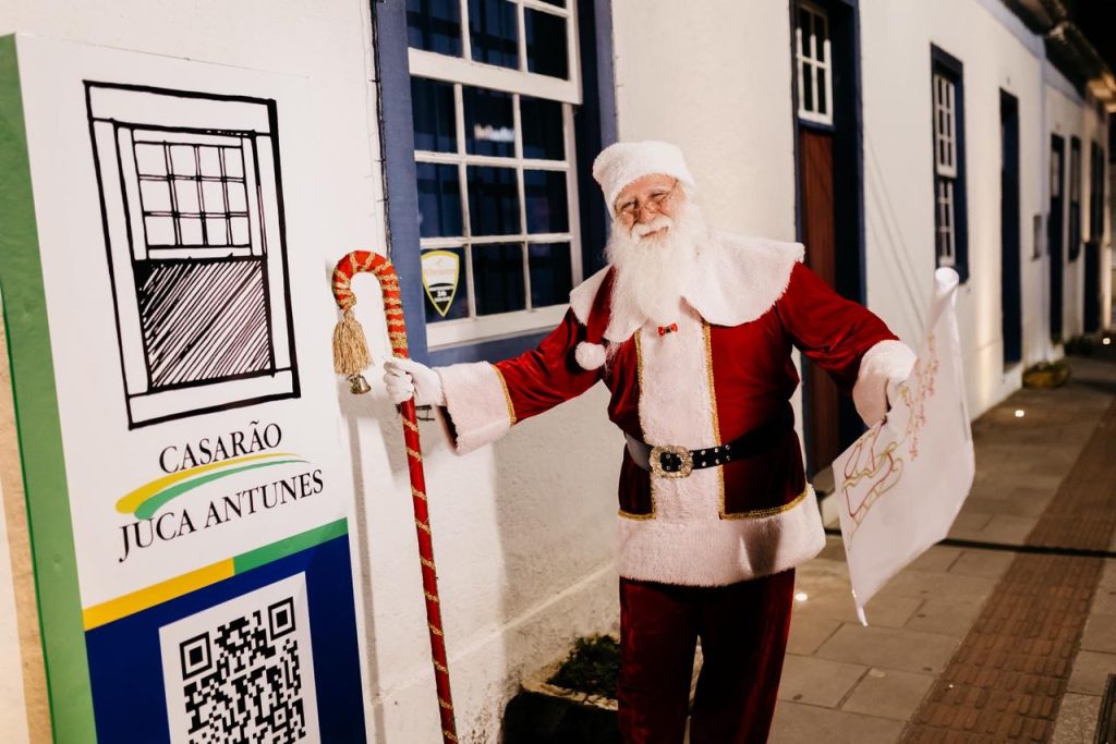 Papai Noel chega a Lages e faz do Casarão Juca Antunes sua morada durante o Natal FelizCidade
